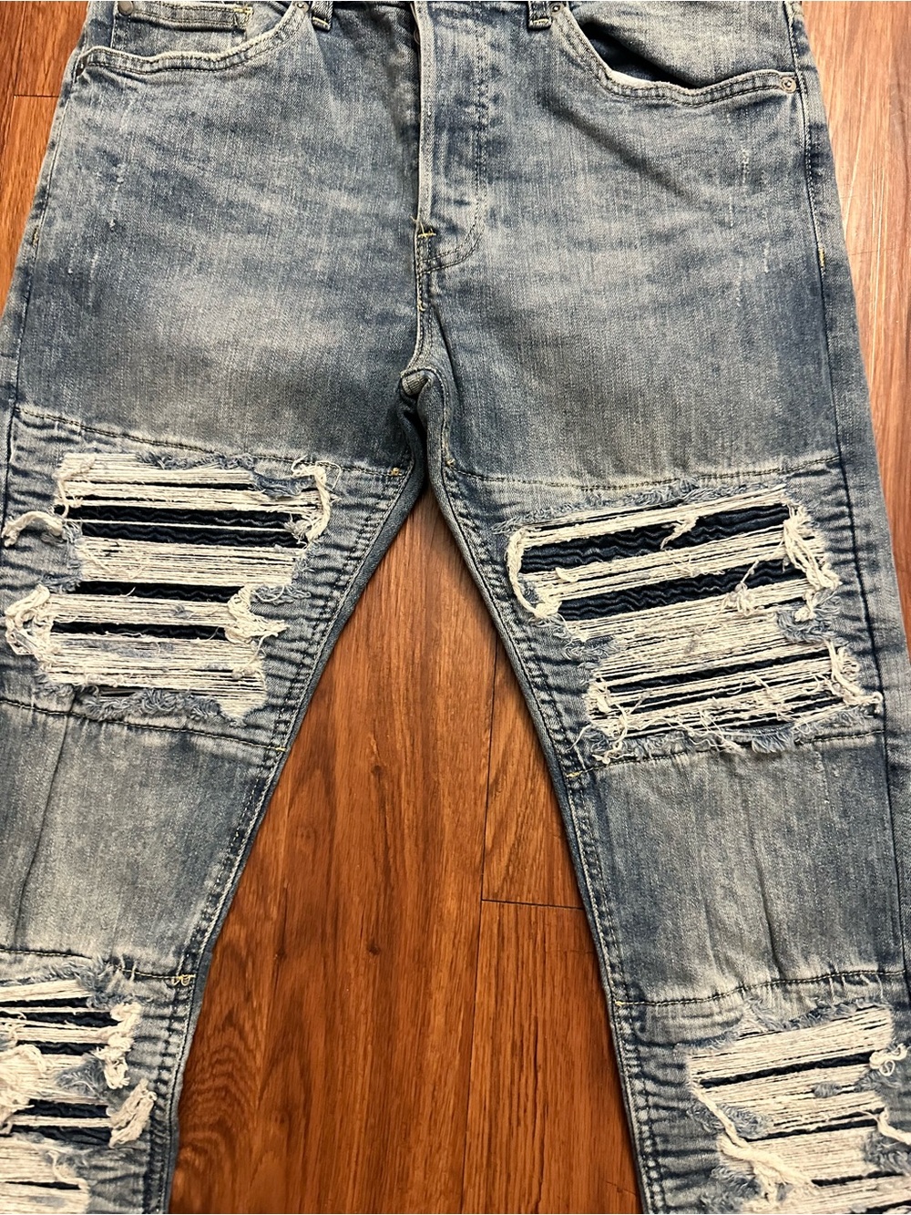 H&M Light Blue Ripped Skinny Jeans - Picture 2 of 5